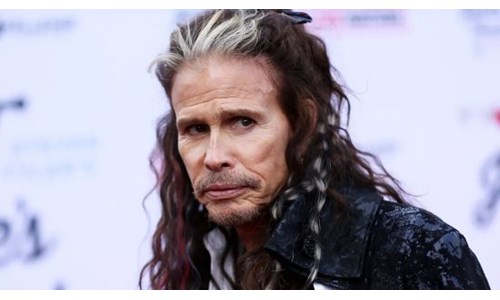 SAĞLIK ÖNEMLİ: STEVEN TYLER SAHNEYİ BIRAKTI